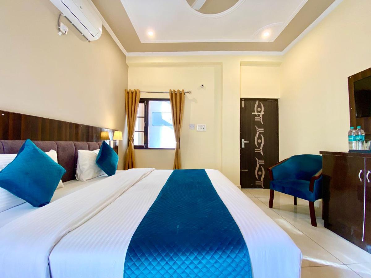 Tapovan New Residency By Ftp Hotels Risikés Kültér fotó